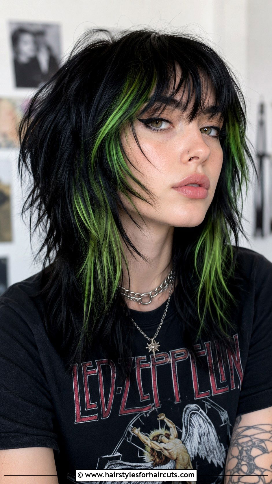 Black Wolf Cut With Green Streaks - 25 green and black hairstyles - 25 green and black hairstyles