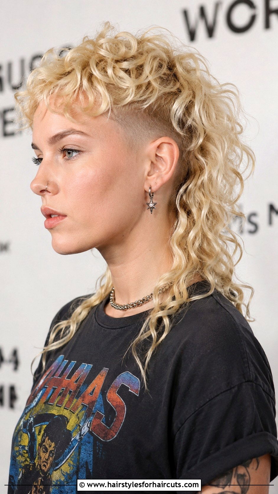 Bleached Blonde Curly Mullet - 25 blonde curly hairstyles - 25 blonde curly hairstyles