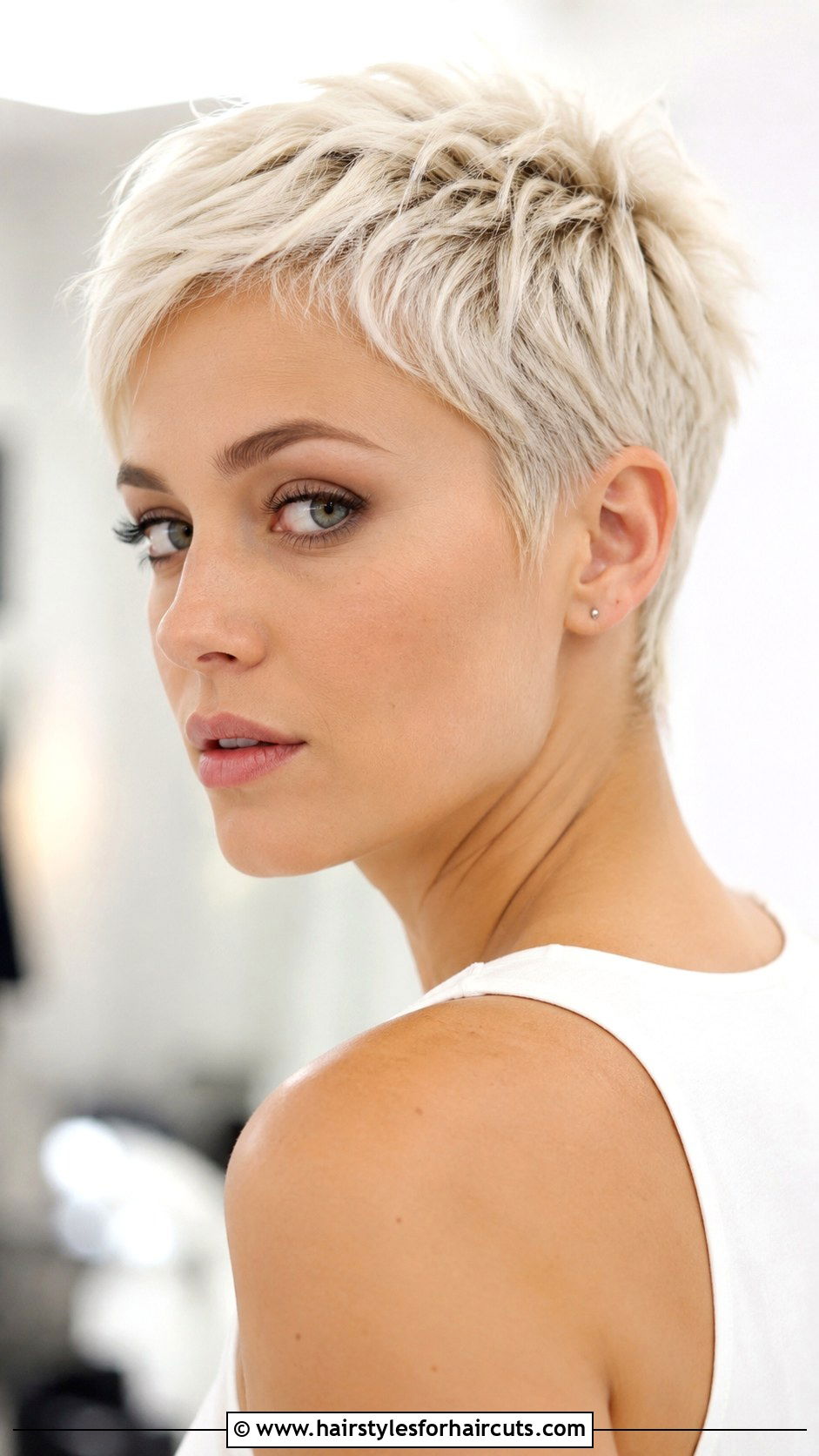 Bleached Cropped Haircut - 25 cropped haircuts - 25 cropped haircuts