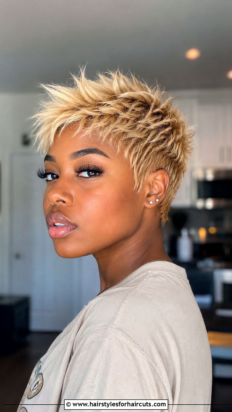 Blonde Textured Crop - 25 blonde short haircuts for black ladies - 25 blonde short haircuts for black ladies