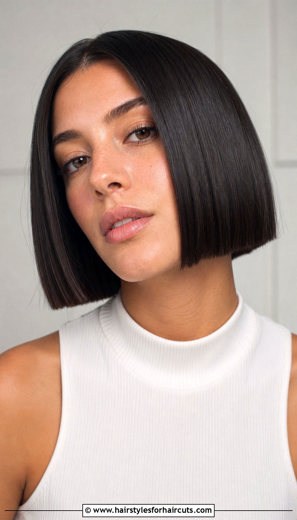 Blunt Bob - 25 hairstyles thin hair over 50 - 25 hairstyles thin hair over 50
