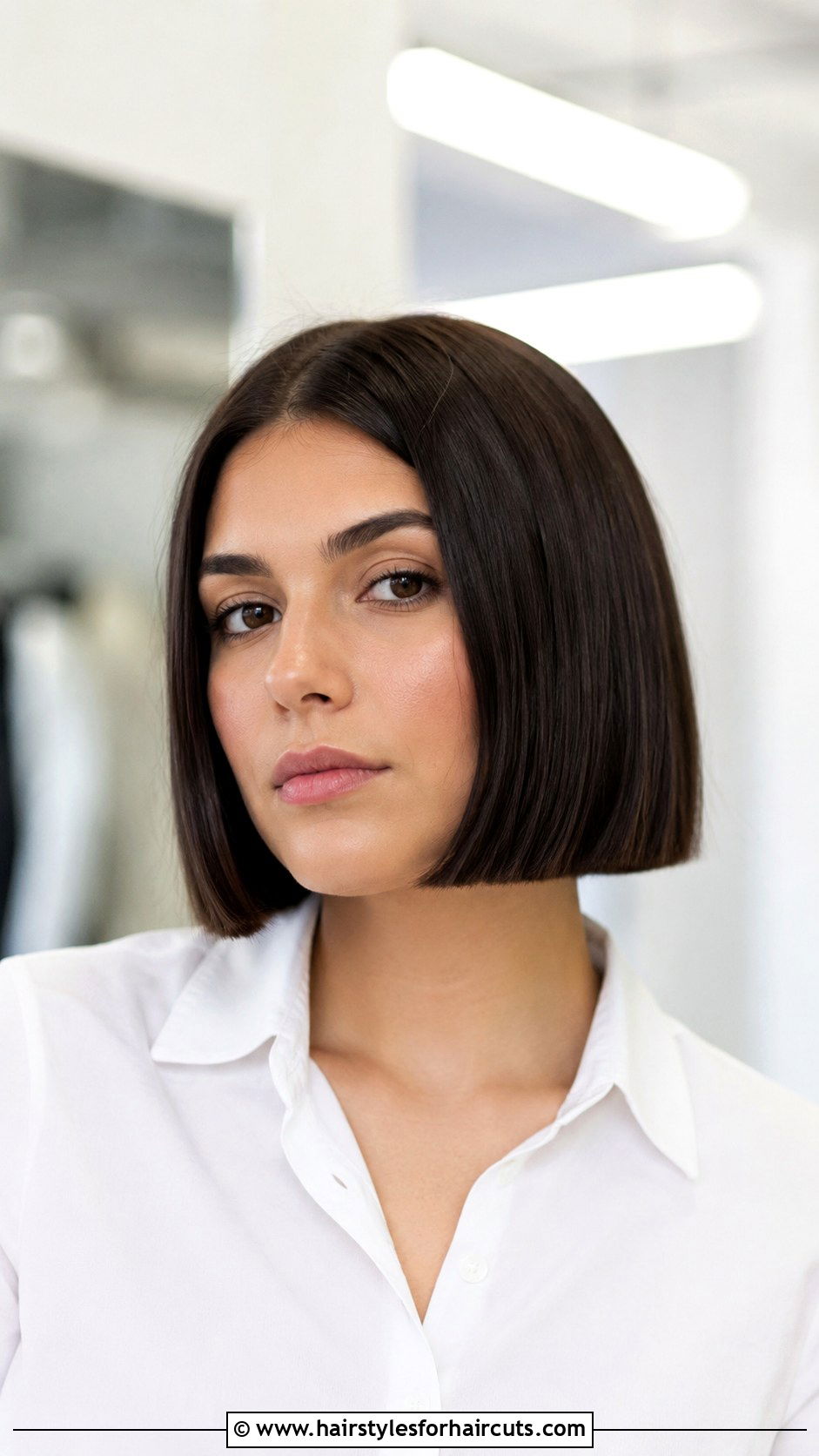 Blunt Bob Haircut - 25 haircuts for women with thin hair - 25 haircuts for women with thin hair