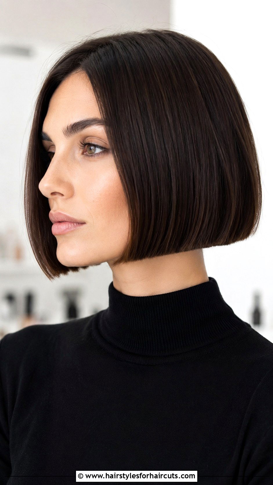 Blunt Bob Haircut - 25 best haircuts for thin hair - 25 best haircuts for thin hair