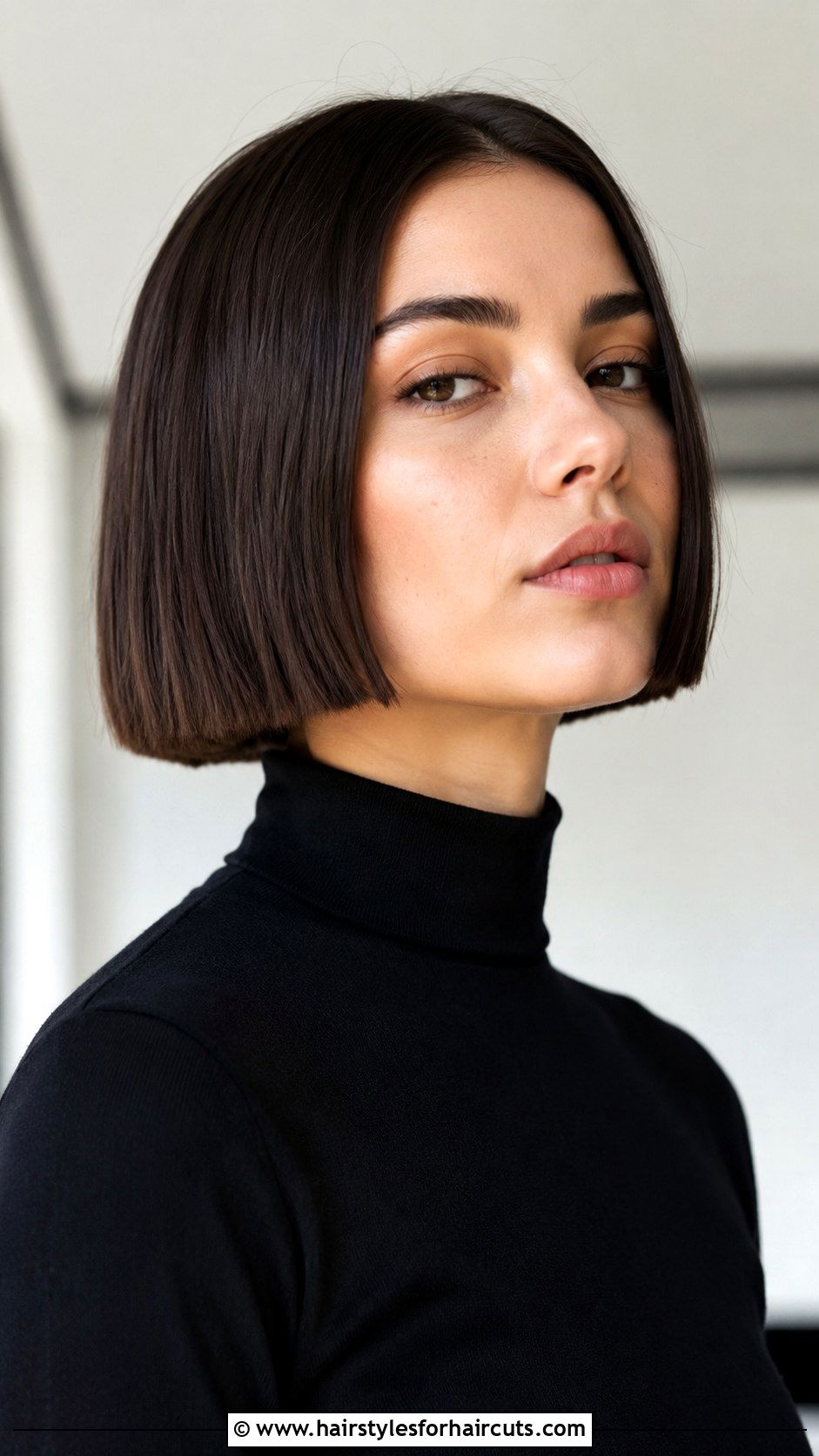 Blunt Bob Haircut - 25 cheap haircuts for women - 25 cheap haircuts for women