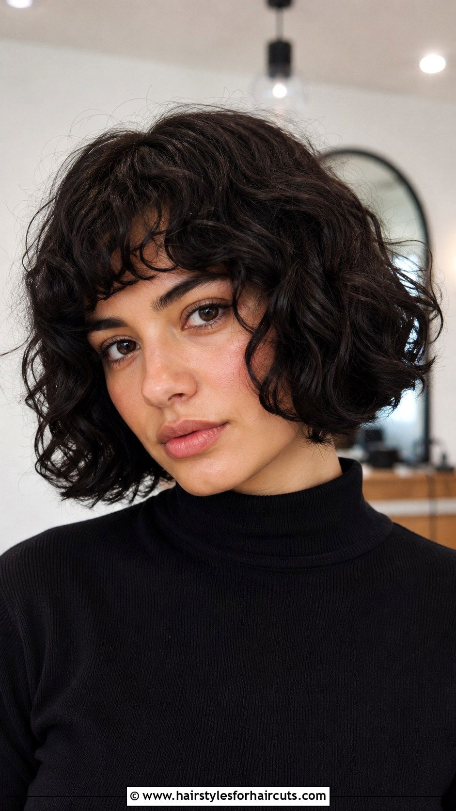 Blunt Curly Bob - 25 curly haircuts salon - 25 curly haircuts salon