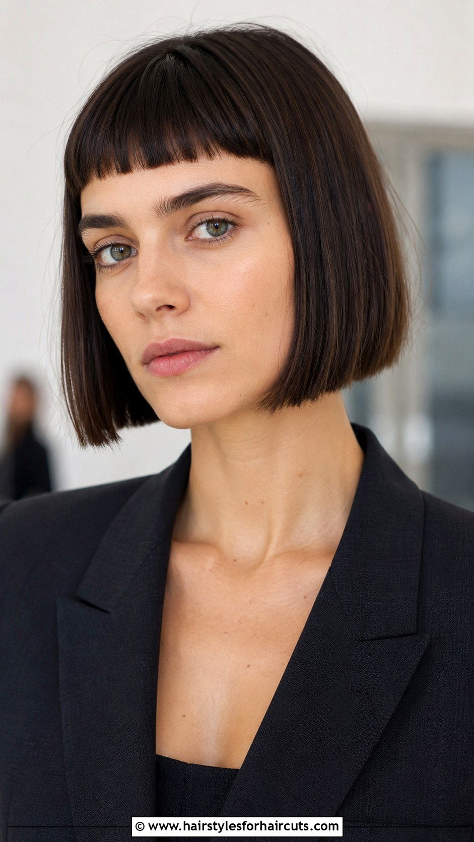 Blunt Cut With Micro Bangs - 25 blunt haircuts for fine hair - 25 blunt haircuts for fine hair