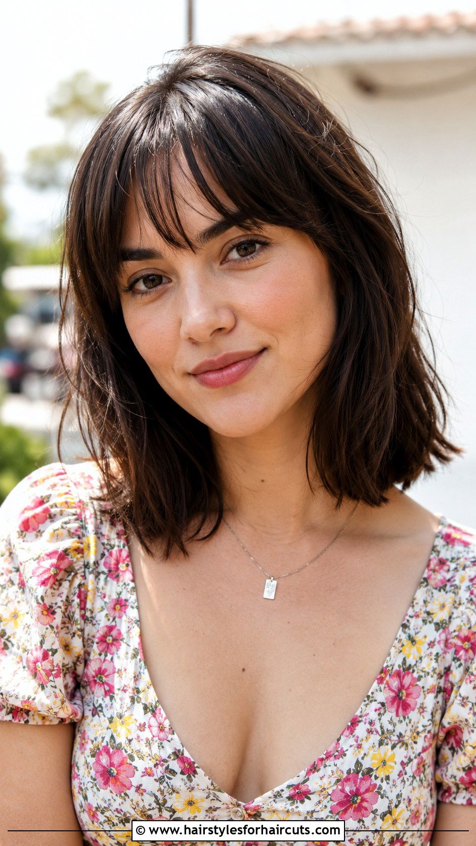 Blunt Cut With Wispy Bangs - 25 blunt haircuts for thick hair - 25 blunt haircuts for thick hair