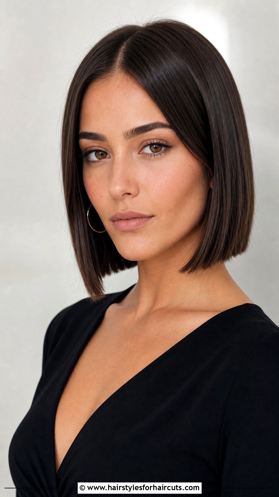 Blunt Lob Haircut - 25 shoulder length haircuts for women over 50 - 25 shoulder length haircuts for women over 50