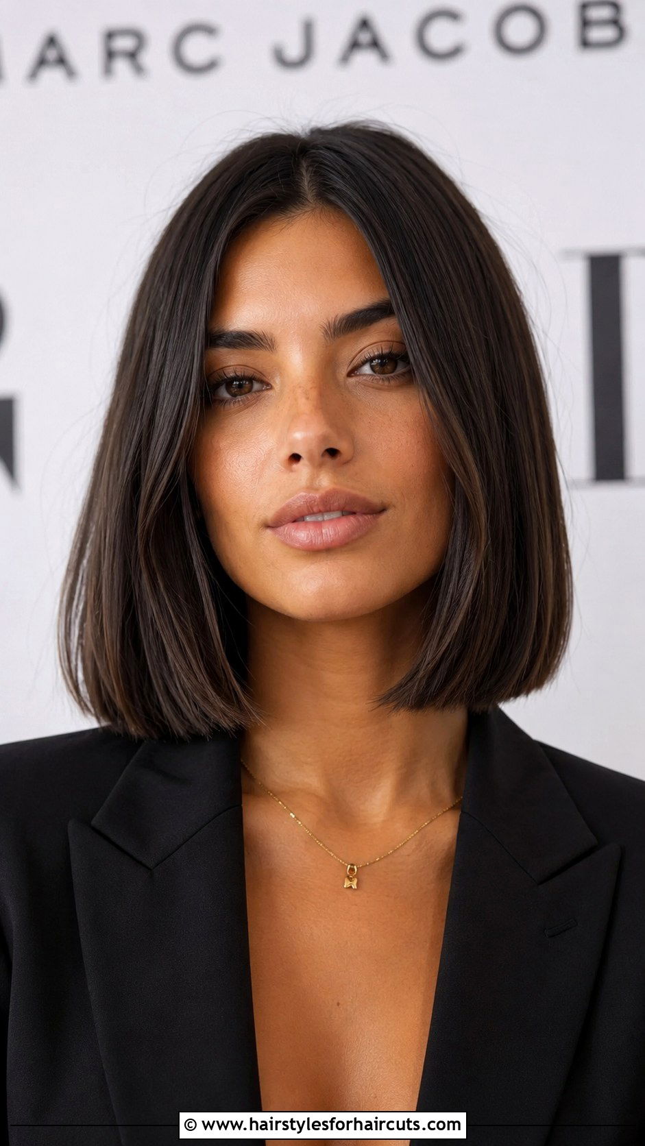 Blunt Lob Haircut - 25 hairstyles women medium length - 25 hairstyles women medium length