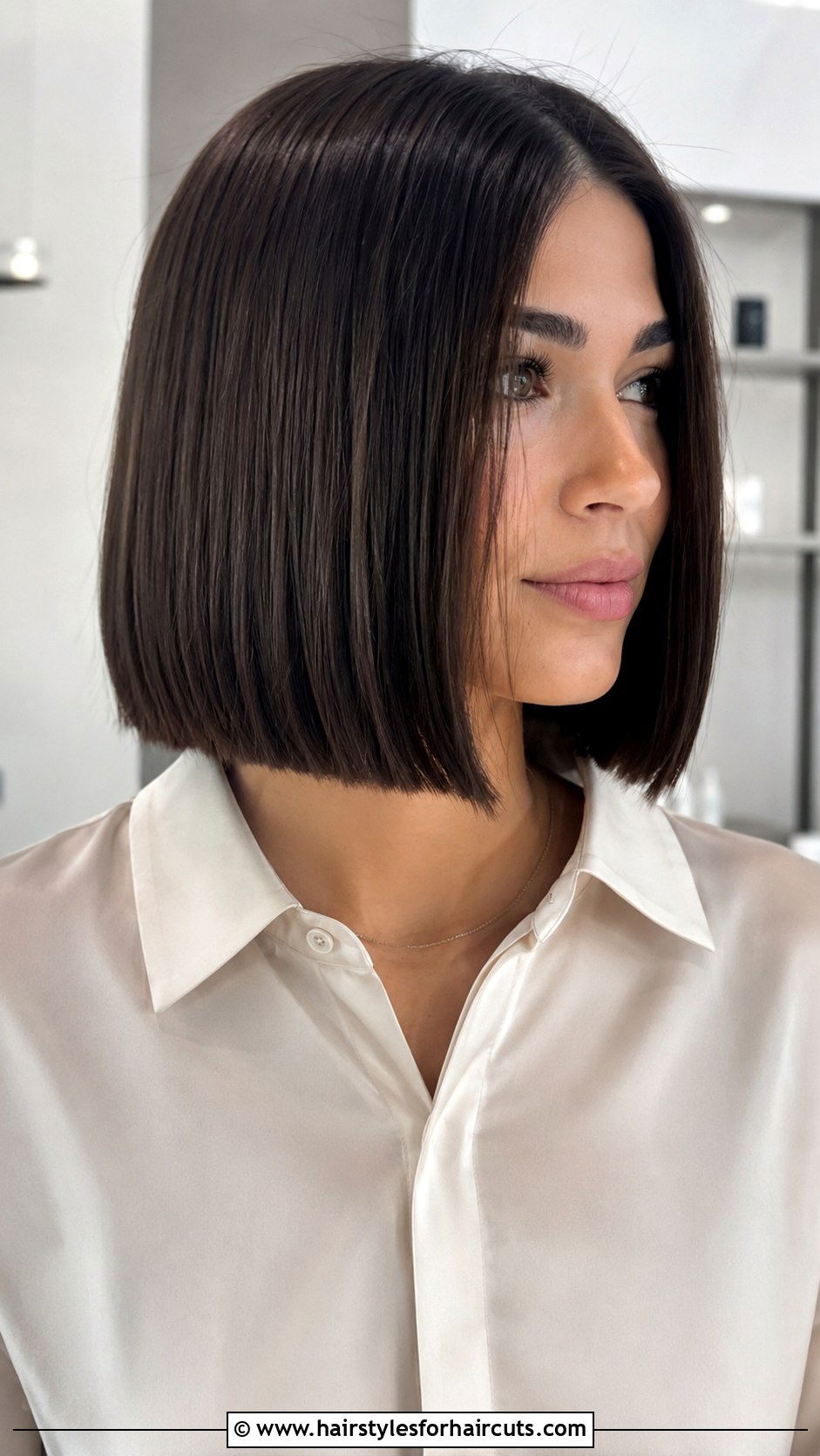 Blunt Lob Haircut For Thick Hair - 25 haircuts for older women with thick hair - 25 haircuts for older women with thick hair