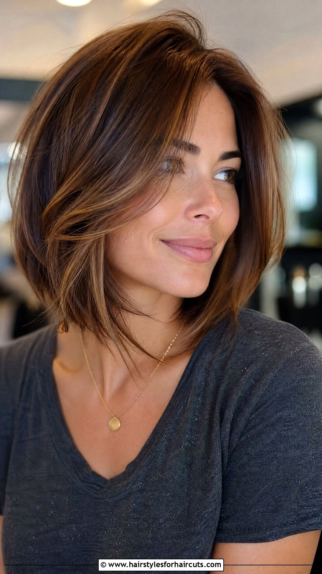 Bob with Swoopy Layers - 25 wash and wear hairstyles for fine hair - 25 wash and wear hairstyles for fine hair