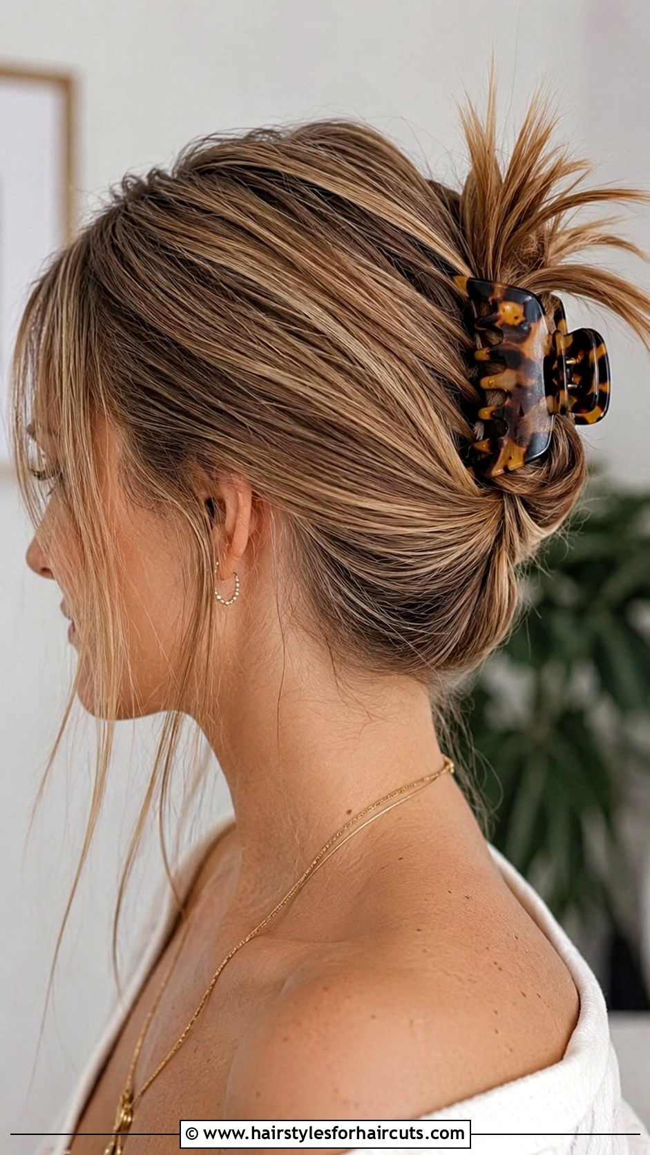Boho Claw Clip Updo For Thin Hair - 25 boho hairstyles for thin hair - 25 boho hairstyles for thin hair