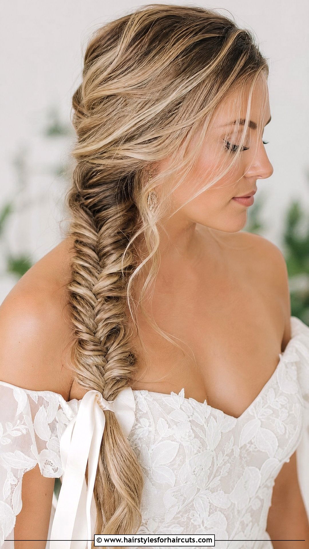Boho Fishtail Braid Wedding Hair - 25 boho wedding hairstyles for long hair - 25 boho wedding hairstyles for long hair