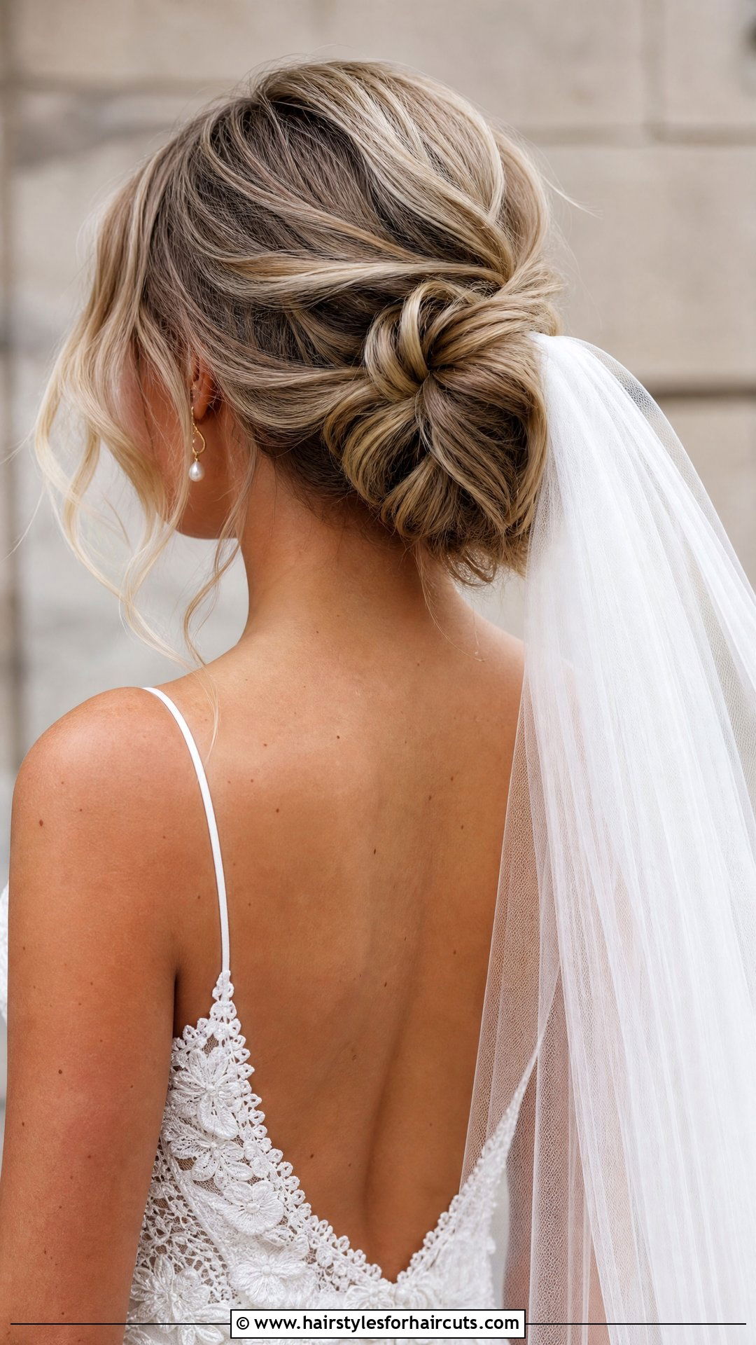 Boho Loose Low Bun - 25 boho wedding hairstyles for long hair - 25 boho wedding hairstyles for long hair