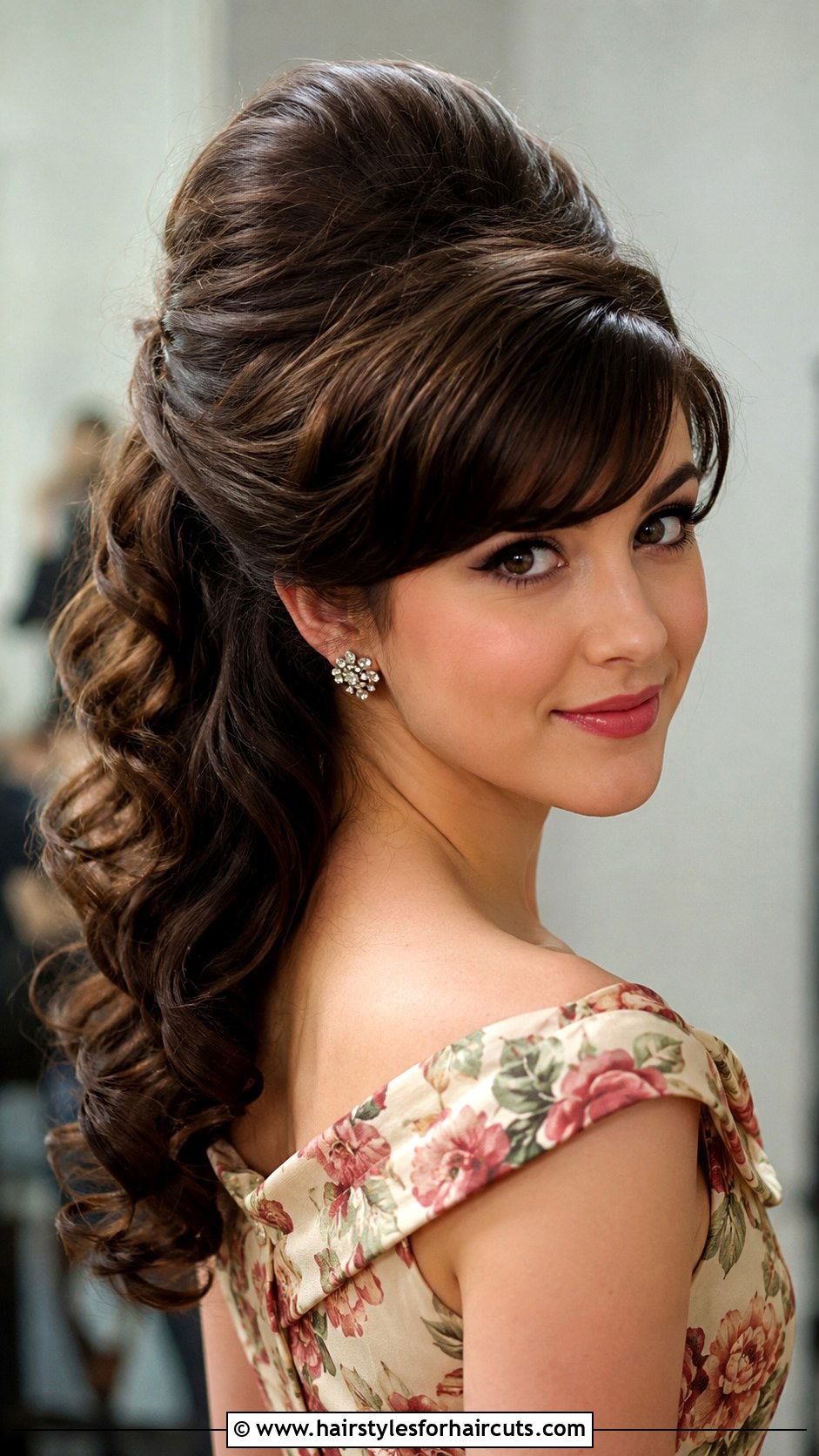 Bouffant Half Up Prom Updo - 25 prom hairstyles for long thick hair - 25 prom hairstyles for long thick hair