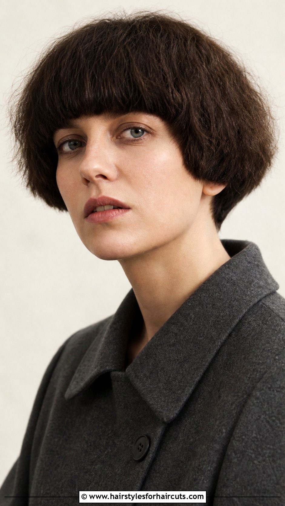 Bowl Cut Haircut For Fine Frizzy Hair - 25 haircuts for fine frizzy hair - 25 haircuts for fine frizzy hair