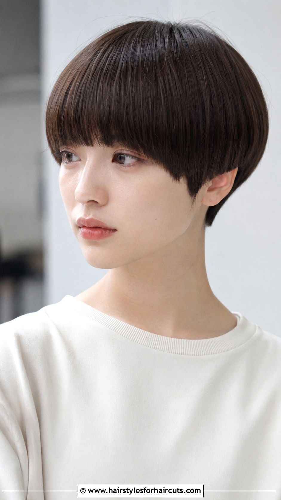 Bowl Cut Short Haircut - 25 best short haircuts - 25 best short haircuts
