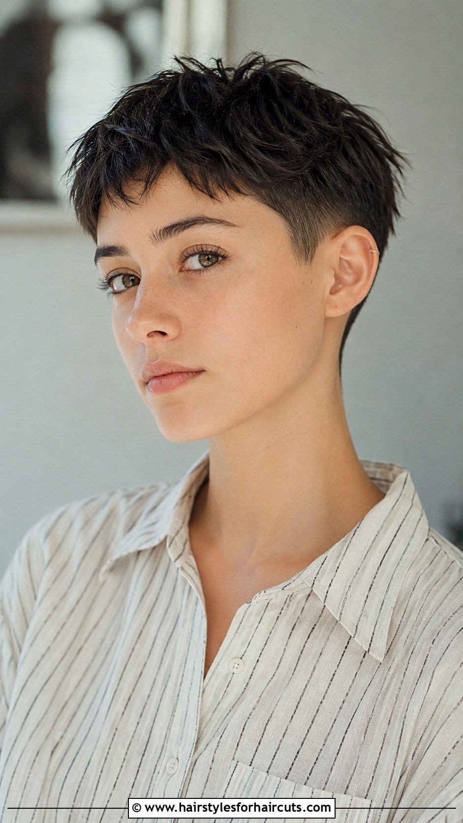 Boyish Crop Haircut Around Ears - 25 haircuts around ears - 25 haircuts around ears