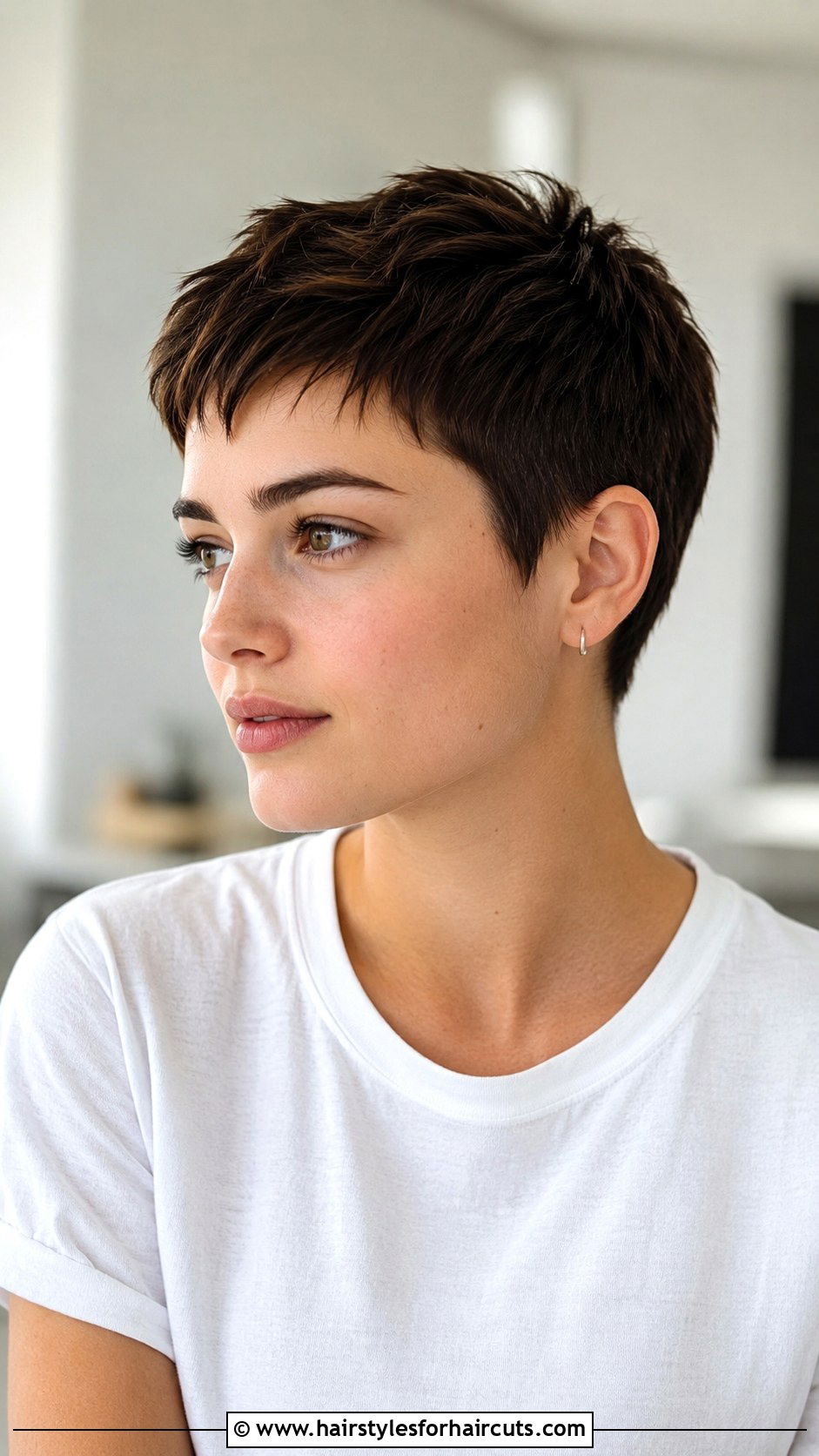 Boyish Pixie Cut - 25 low maintenance short hairstyles for fine hair - 25 low maintenance short hairstyles for fine hair