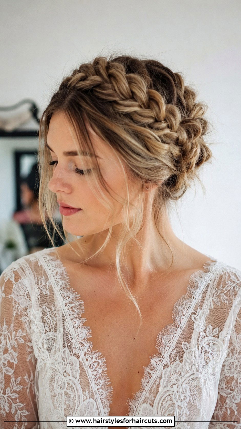 Braided Crown Updo - 25 ariana grande hairstyles - 25 ariana grande hairstyles