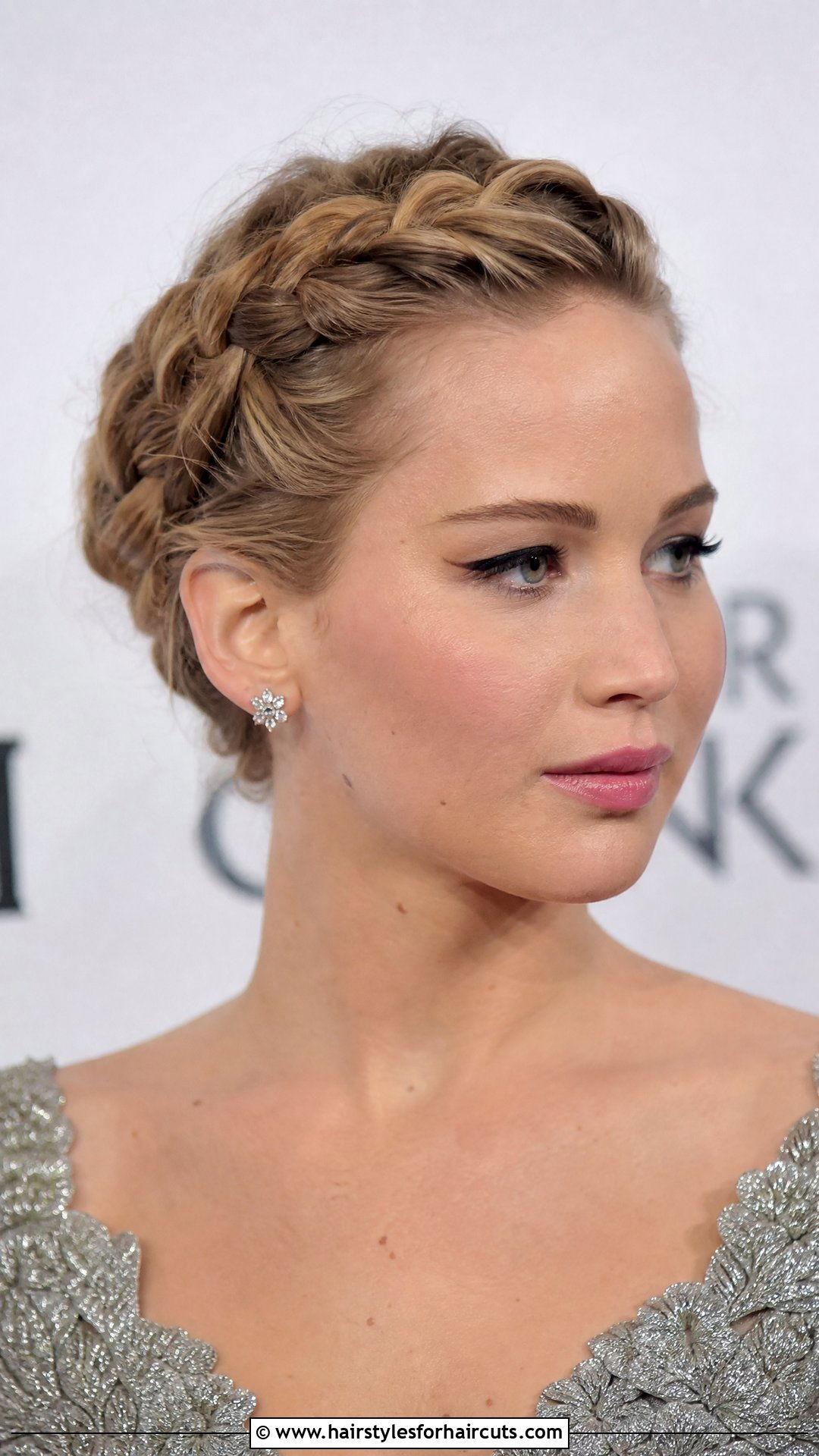Braided Crown Updo - 25 hairstyles with a braid - 25 hairstyles with a braid