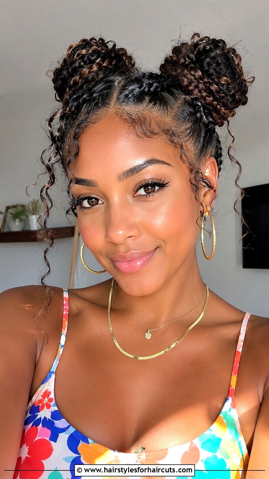 Braided Space Buns - 25 beach hairstyles for frizzy hair - 25 beach hairstyles for frizzy hair
