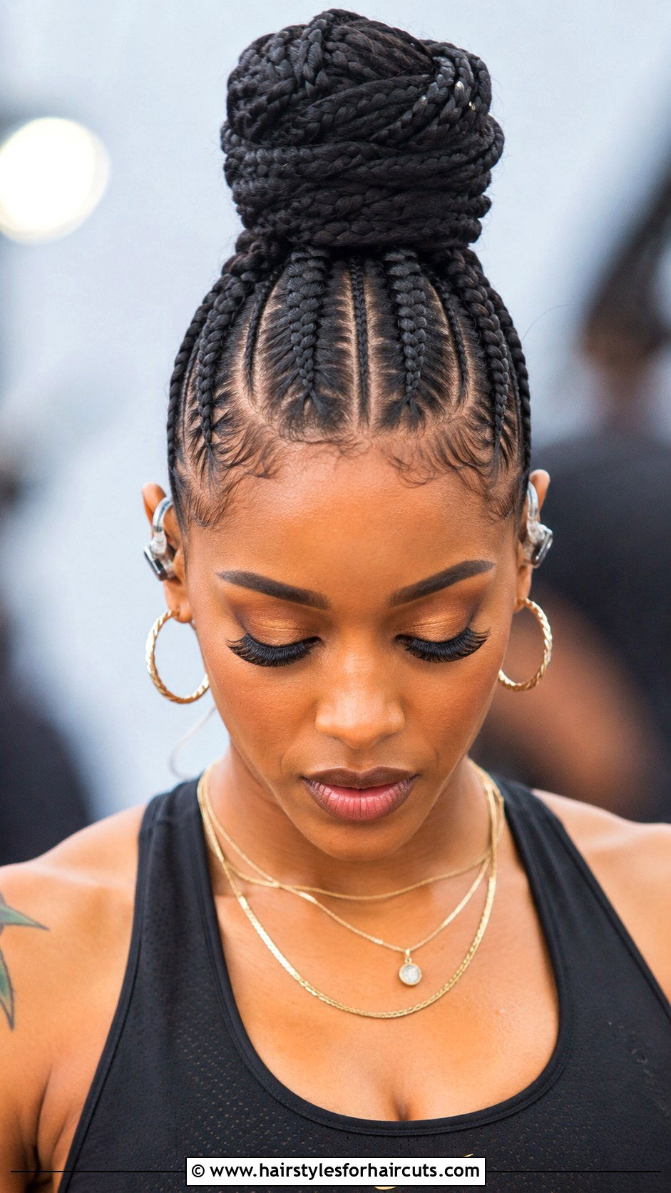 Braided Top Knot Concert Hairstyle - 25 concert hairstyles - 25 concert hairstyles