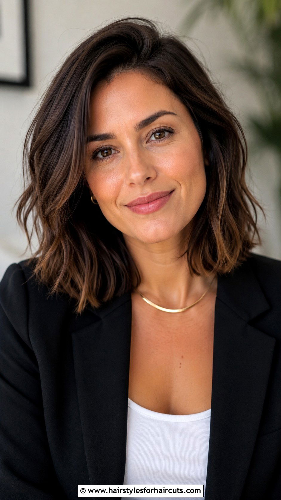Brazilian Textured Lob - 25 brazilian hairstyles - 25 brazilian hairstyles