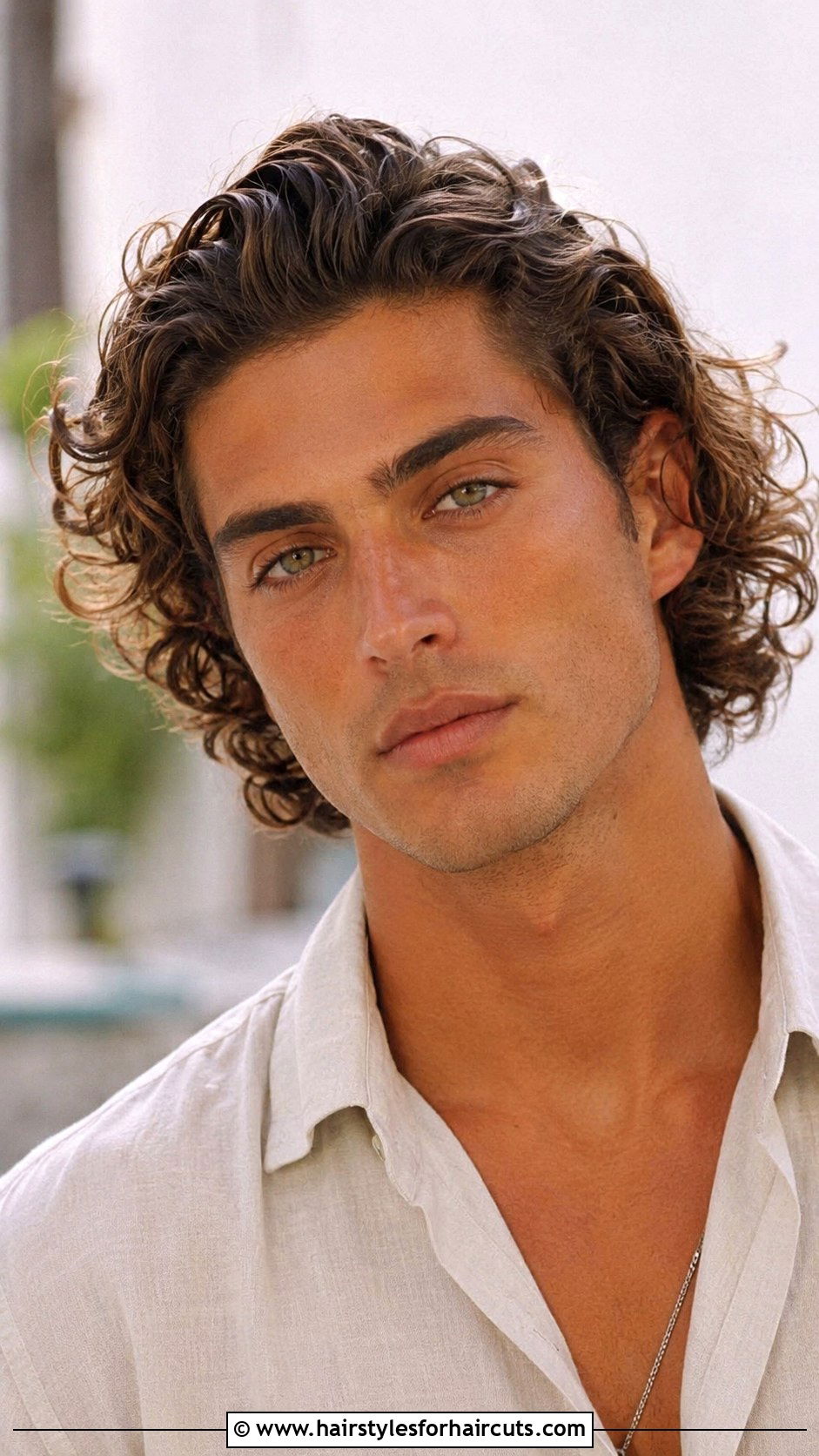 Bro Flow With Loose Curls - 25 bro flow haircuts - 25 bro flow haircuts