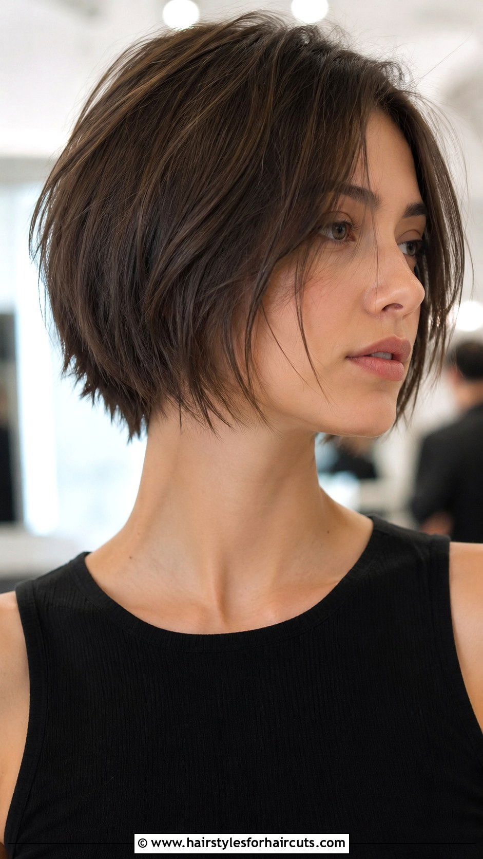 Brown Collarbone Bob - 25 brown hair haircuts - 25 brown hair haircuts