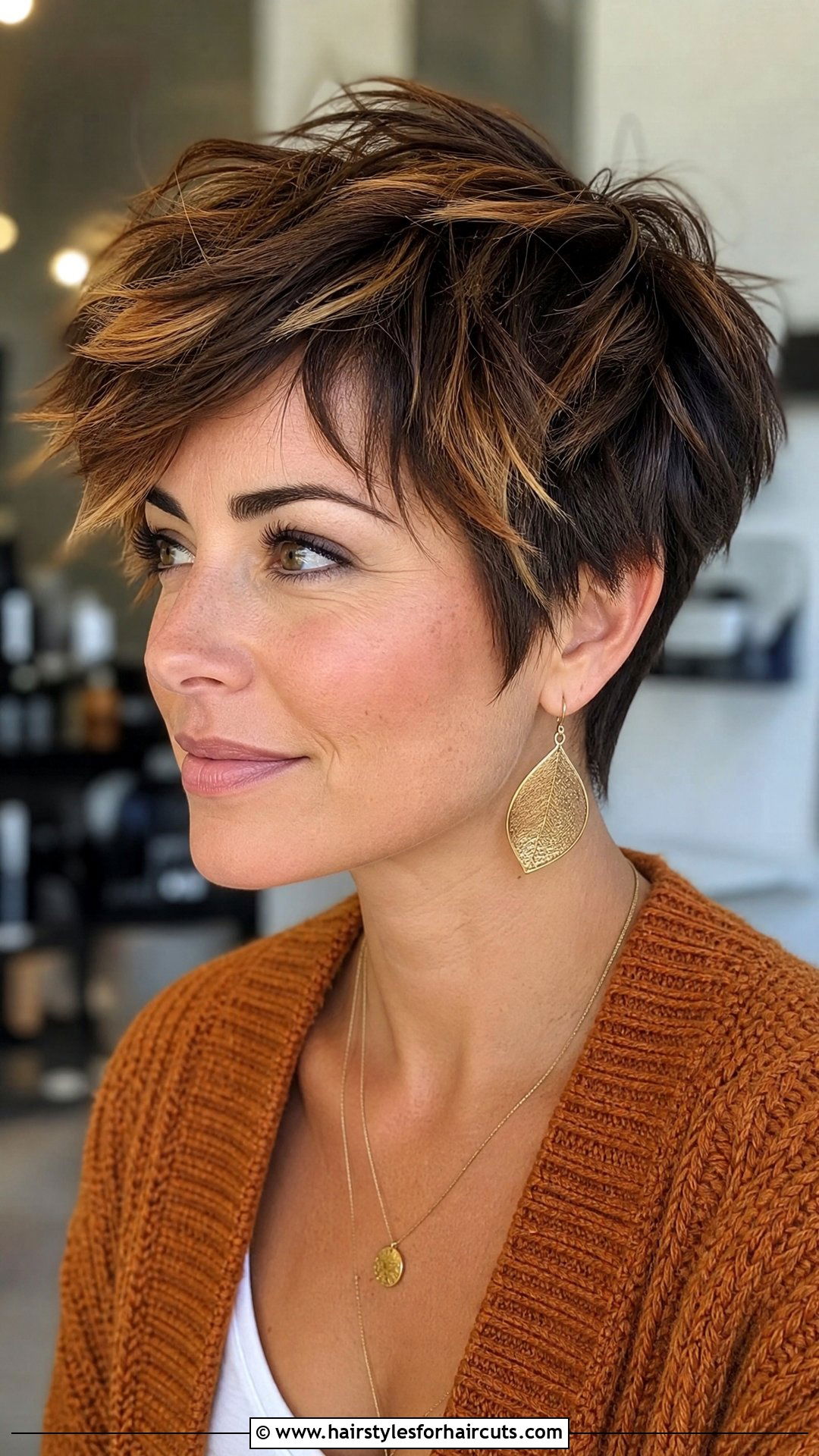 Brown To Caramel Ombre Pixie Cut - 25 ombre hairstyles for short hair - 25 ombre hairstyles for short hair
