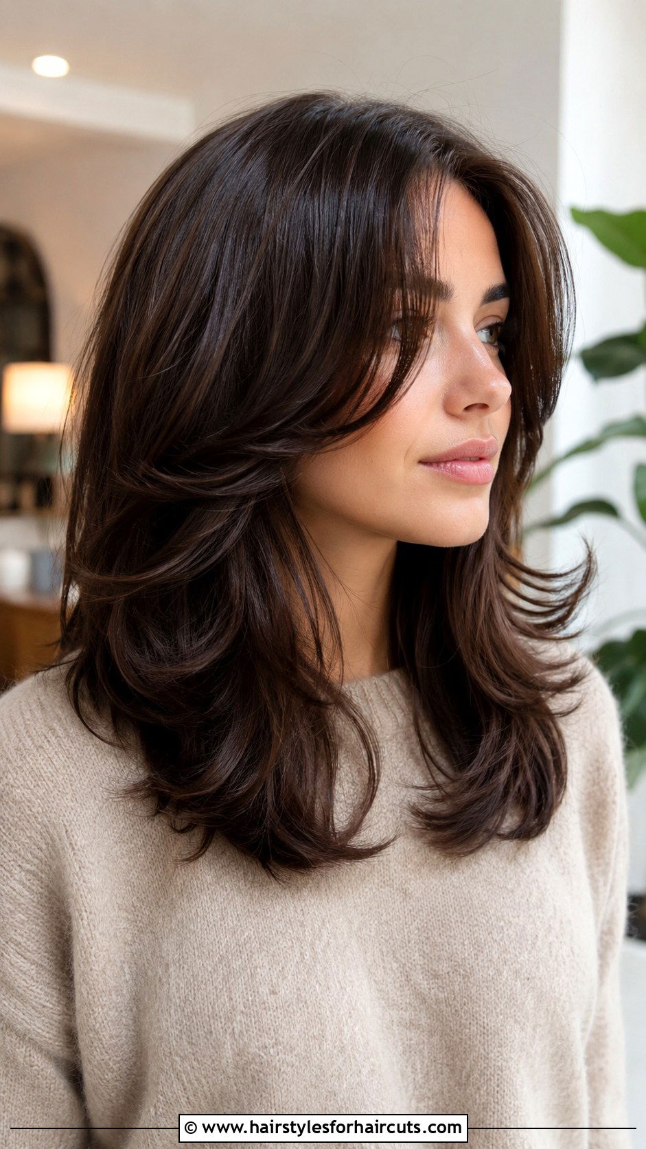 Brunette Butterfly Cut Medium Hair - 25 butterfly haircuts medium hair - 25 butterfly haircuts medium hair