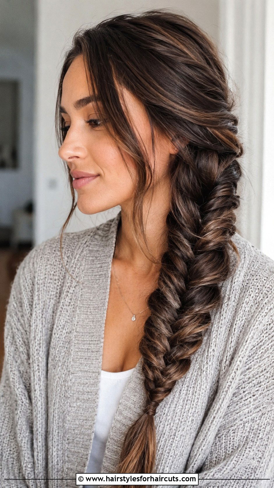 Bubble Braid Ponytail - 25 hairstyles for back to school - 25 hairstyles for back to school