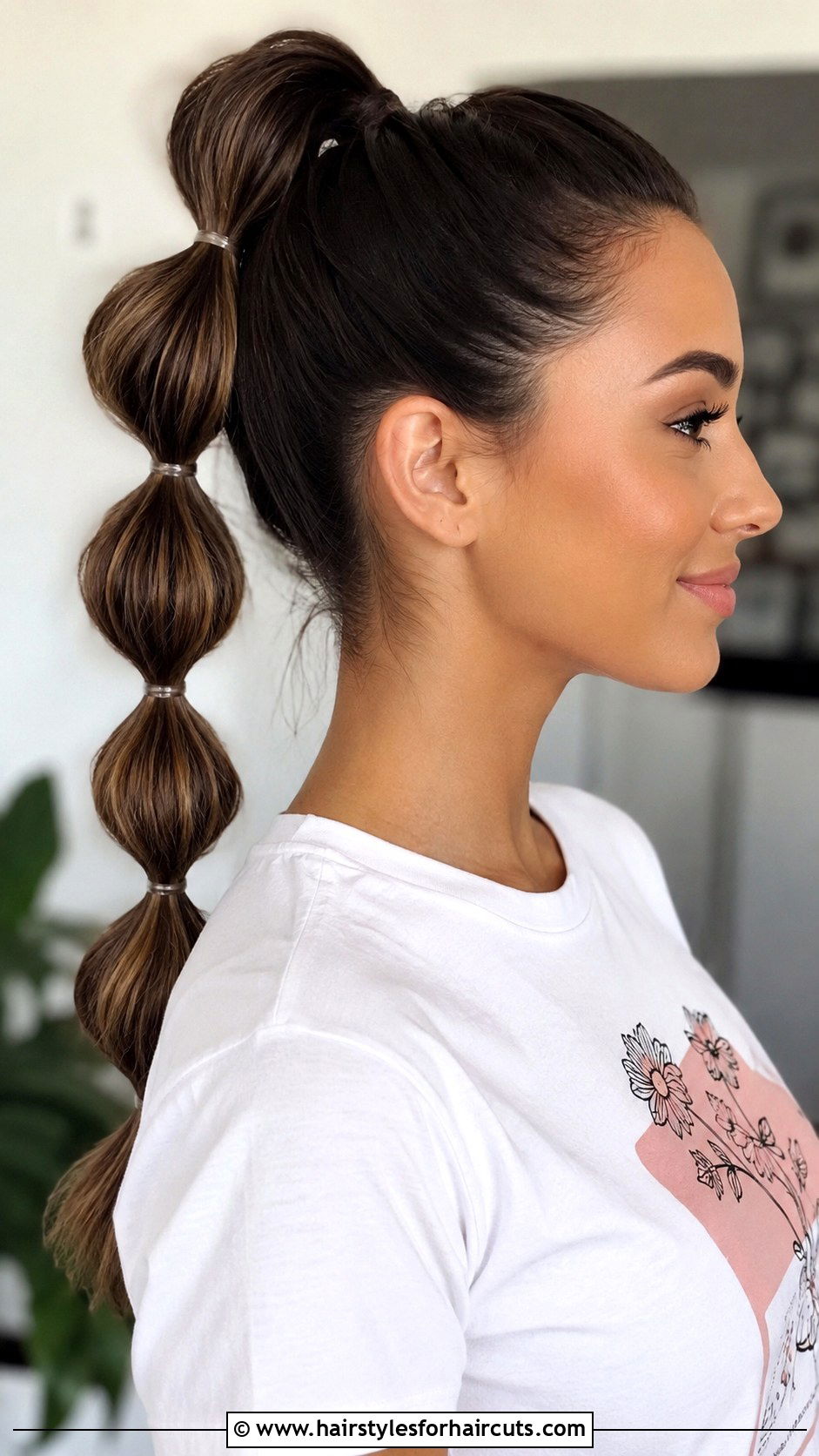 Bubble Braid Ponytail - 25 cute hairstyles for medium length straight hair - 25 cute hairstyles for medium length straight hair