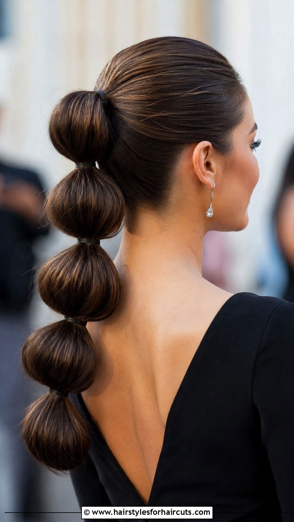 Bubble Braid Ponytail - 25 fancy hairstyles for medium hair - 25 fancy hairstyles for medium hair