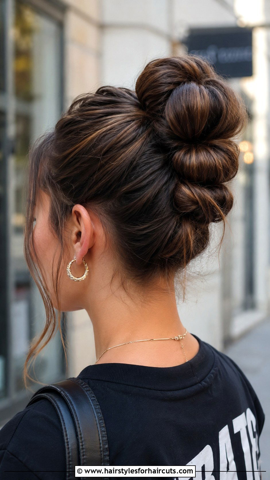 Bubble Bun For Medium Hair - 25 easy bun hairstyles for medium hair - 25 easy bun hairstyles for medium hair