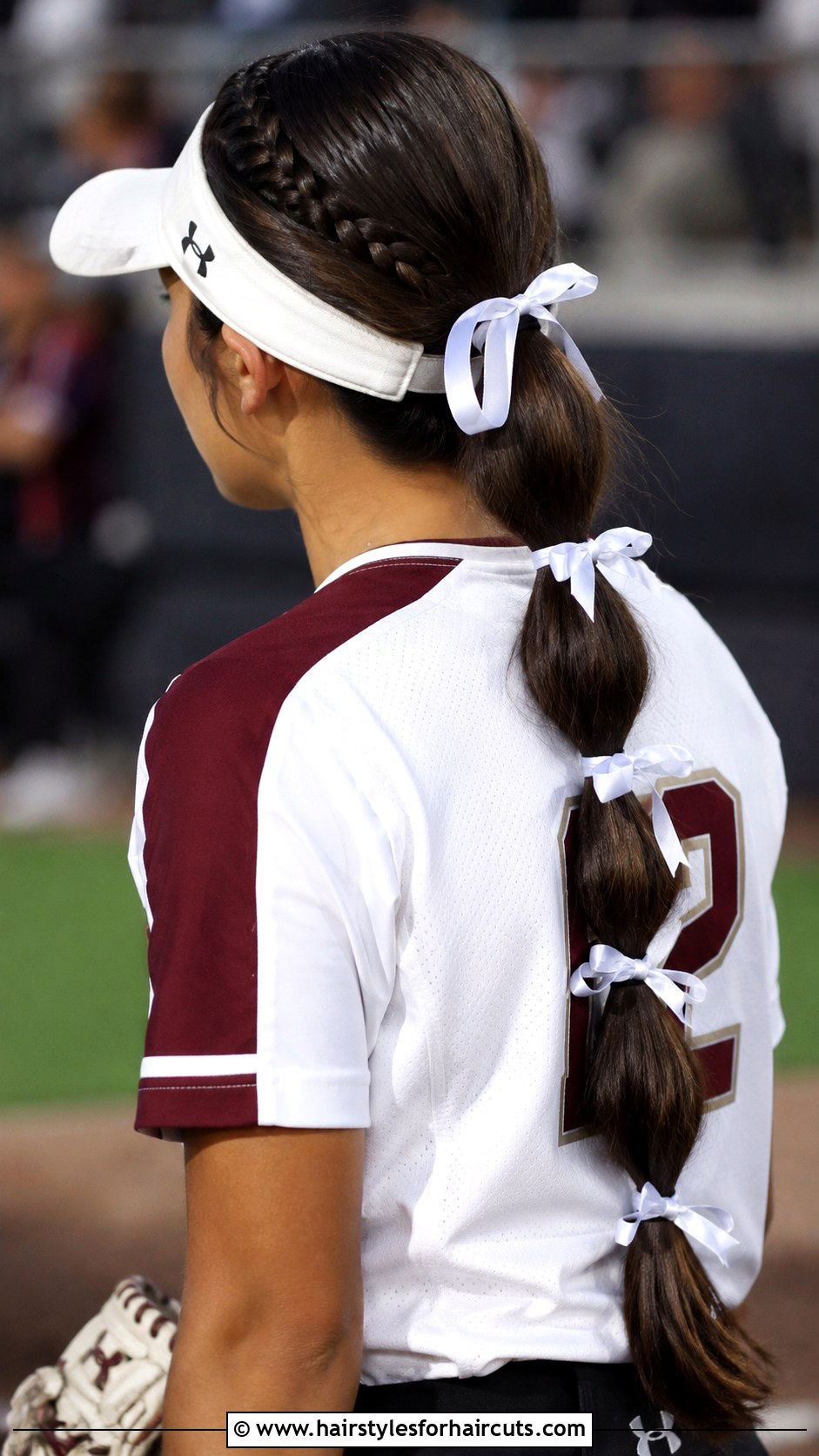 Bubble Ponytail With Ribbons - 25 cute softball hairstyles - 25 cute softball hairstyles