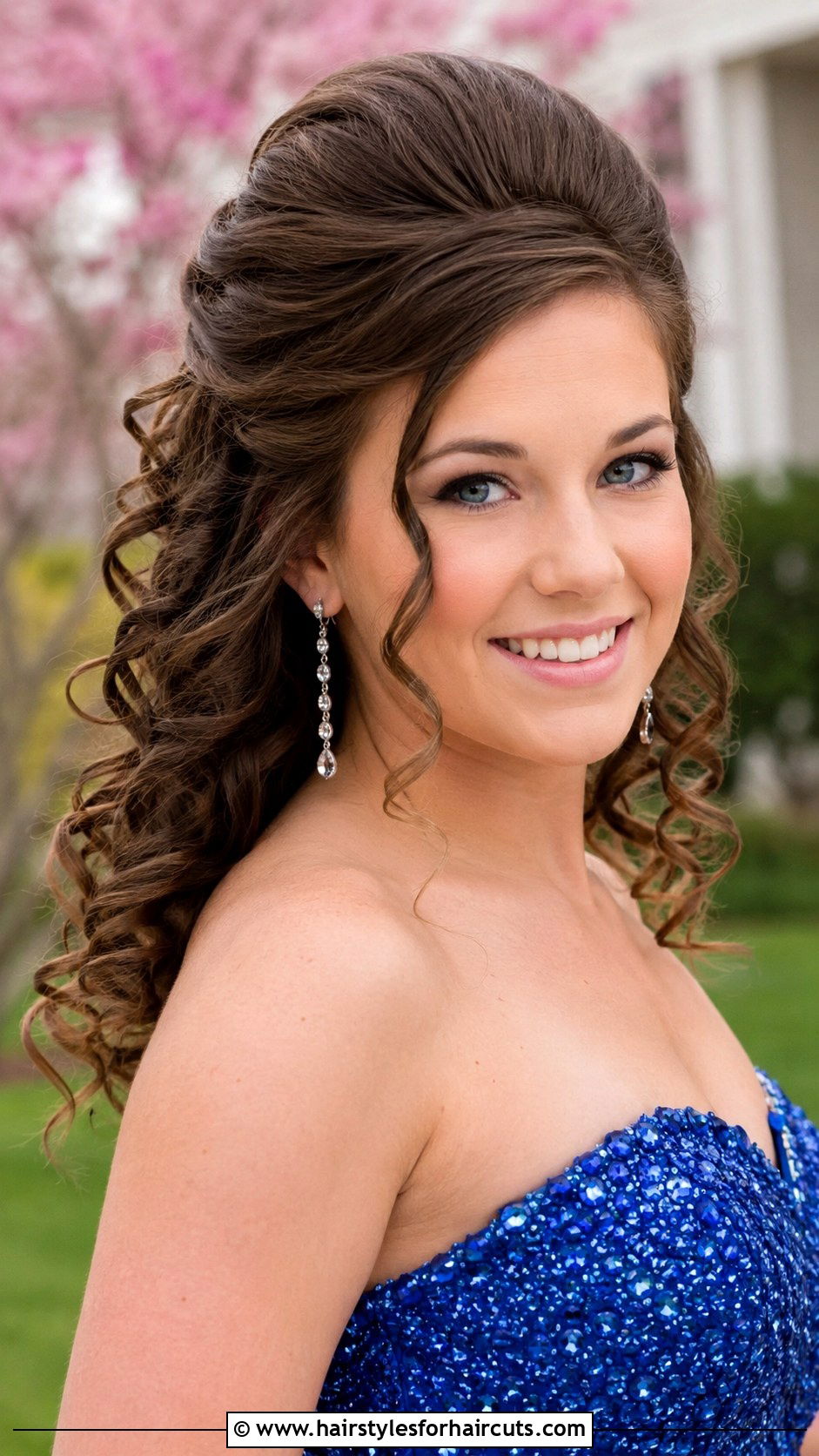 Bump With Prom Curls - 25 bump hairstyles - 25 bump hairstyles