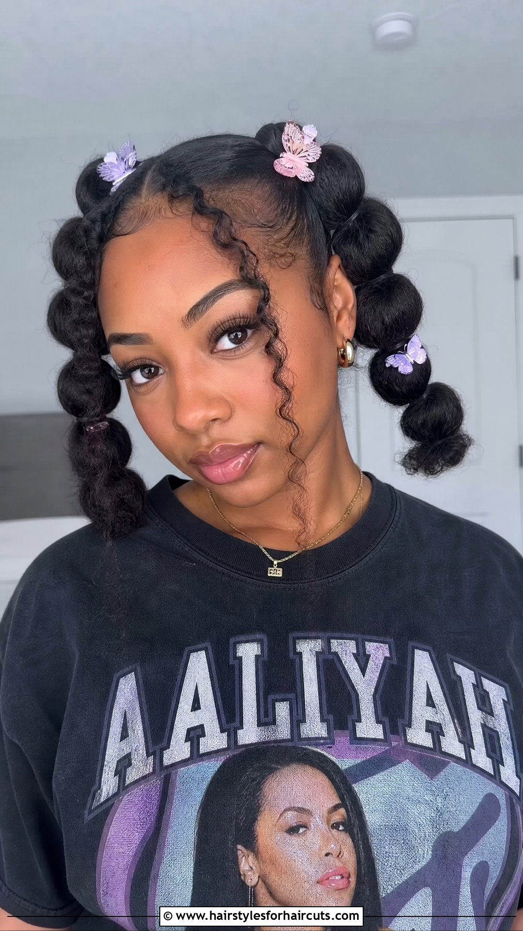 Butterfly Clip Bubble Braids - 25 y2k hair clip hairstyles - 25 y2k hair clip hairstyles