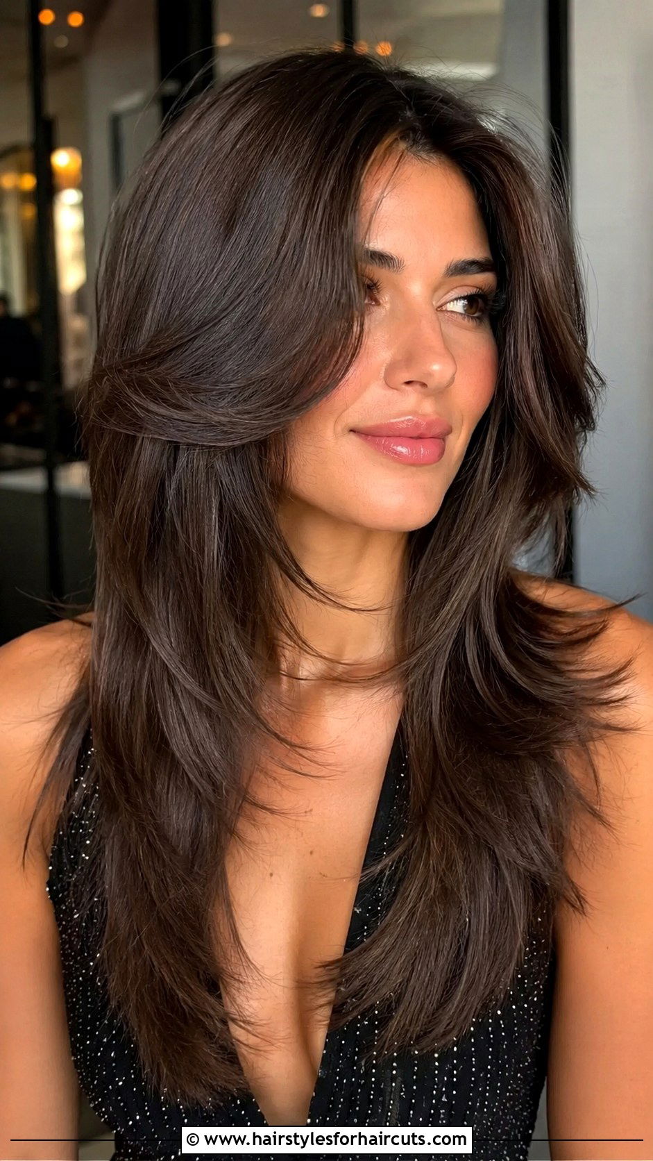 Butterfly Cut Brunette Haircut - 25 brunette haircuts - 25 brunette haircuts