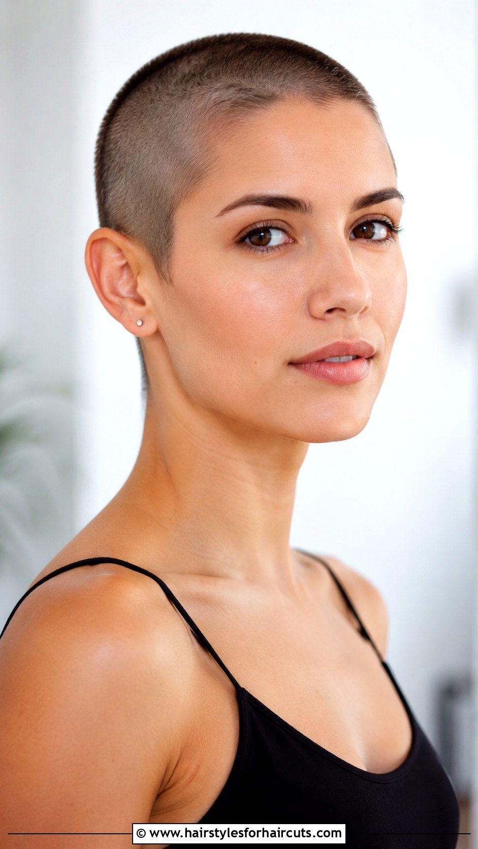 Buzz Cut - 25 pregnancy haircuts - 25 pregnancy haircuts