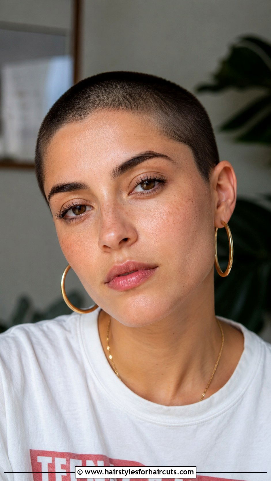 Buzz Cut - 25 female short haircuts - 25 female short haircuts