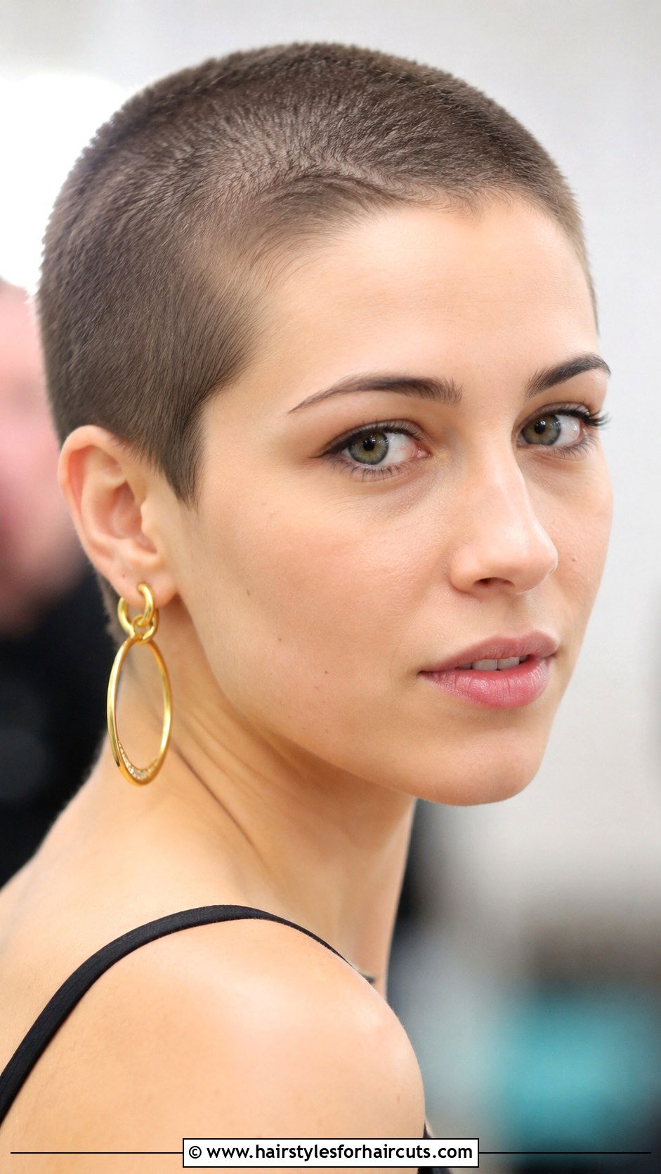 Buzz Cut For Women - 25 haircuts for women with thin hair - 25 haircuts for women with thin hair