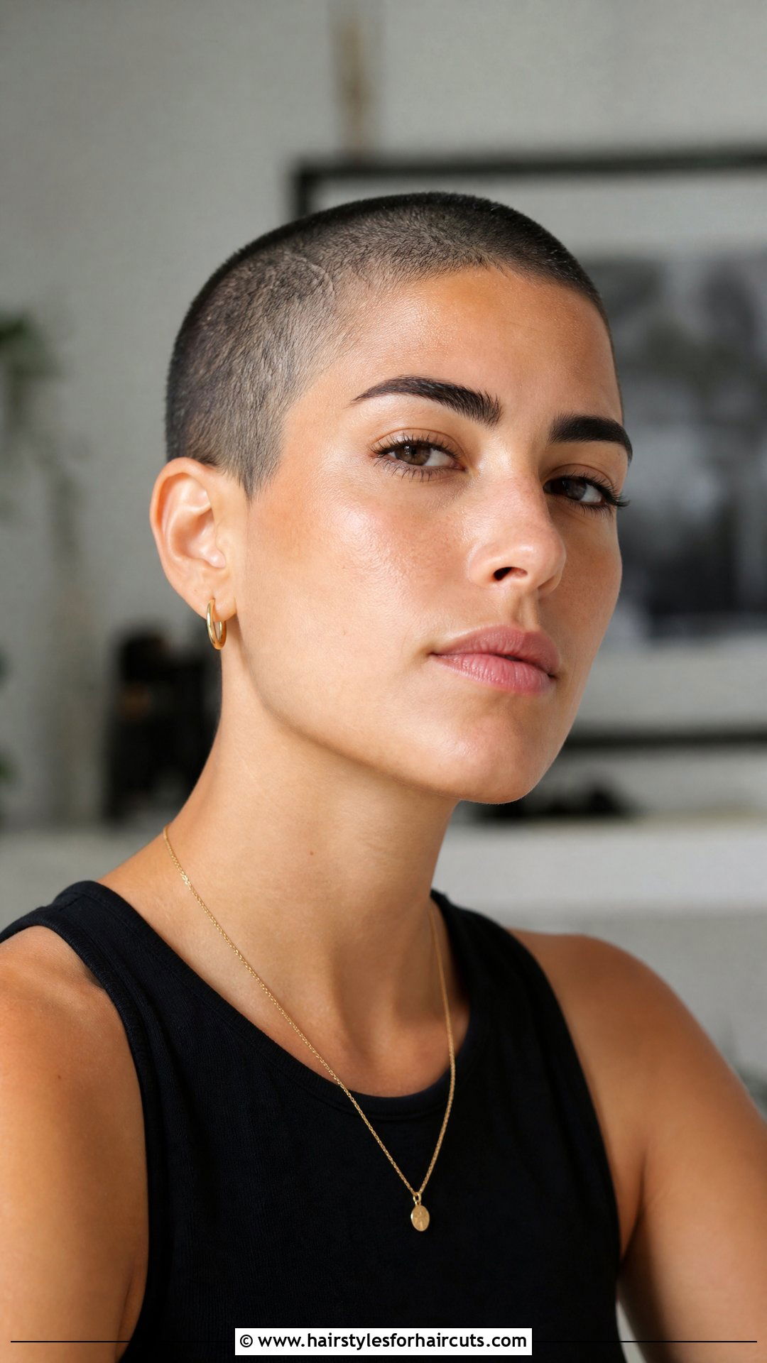 Buzz Cut Women - 25 haircuts plano - 25 haircuts plano
