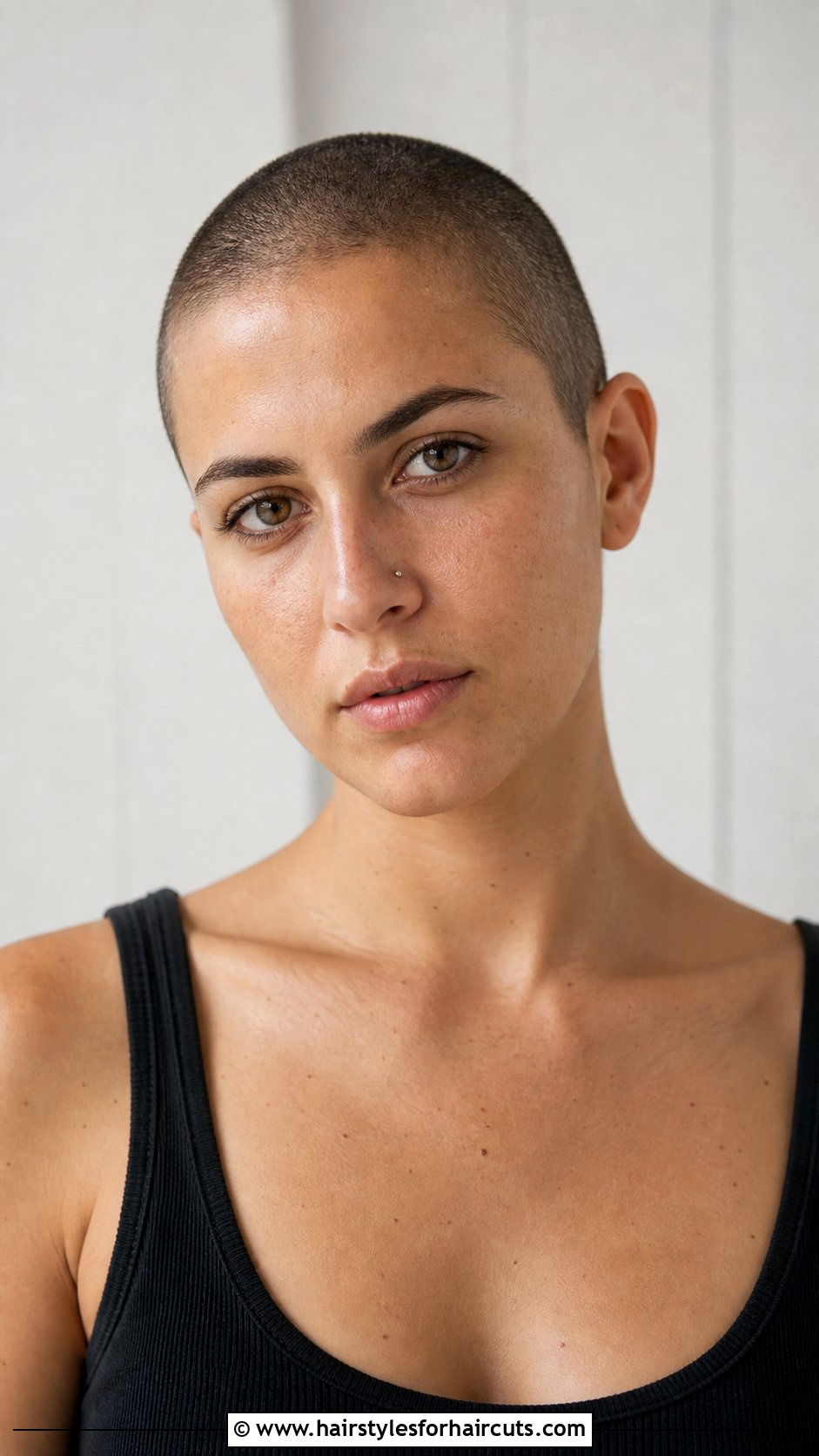 Buzz Cut Women - 25 haircuts videos - 25 haircuts videos