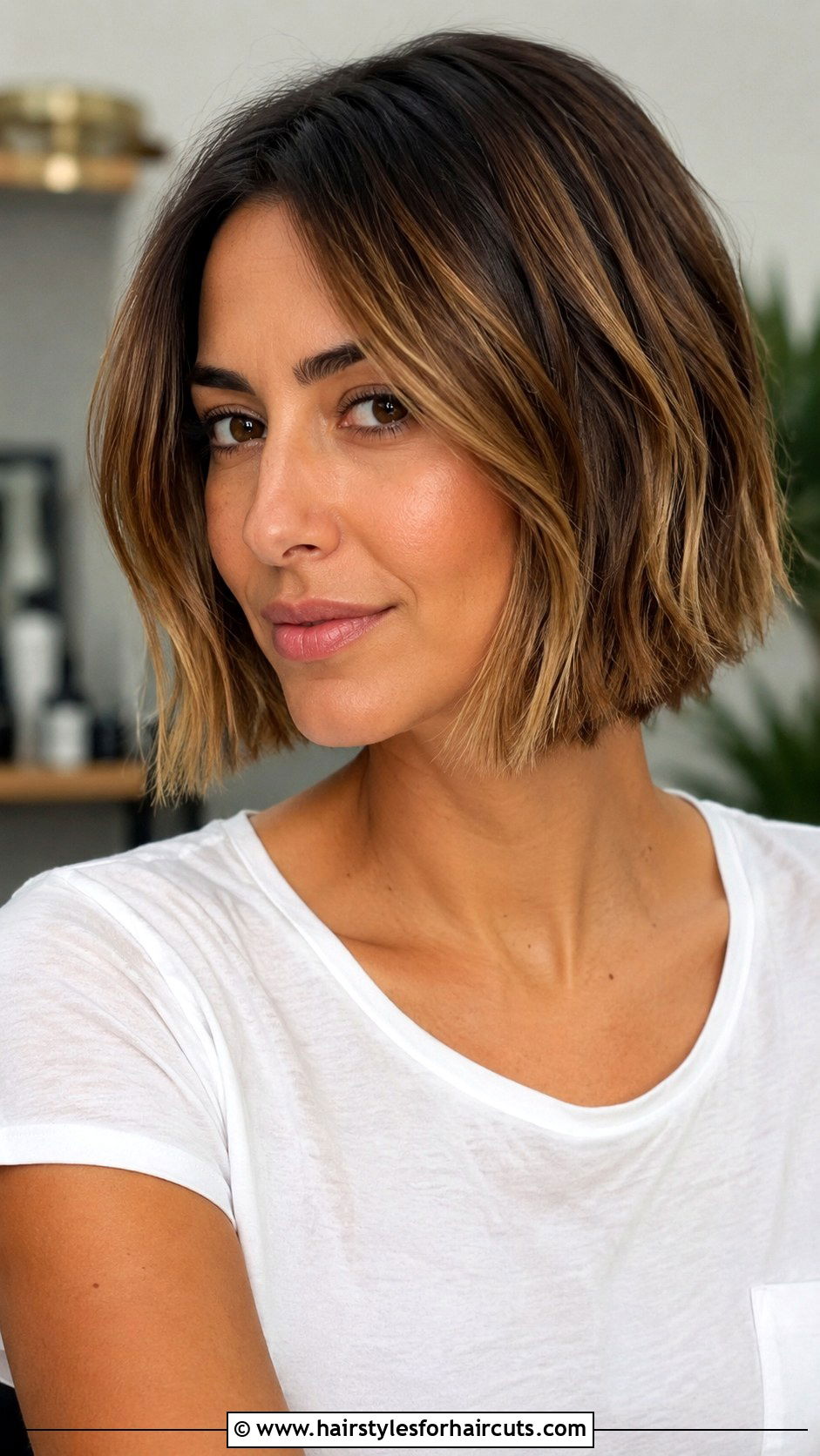 Caramel Highlights Bob - 25 color haircuts - 25 color haircuts
