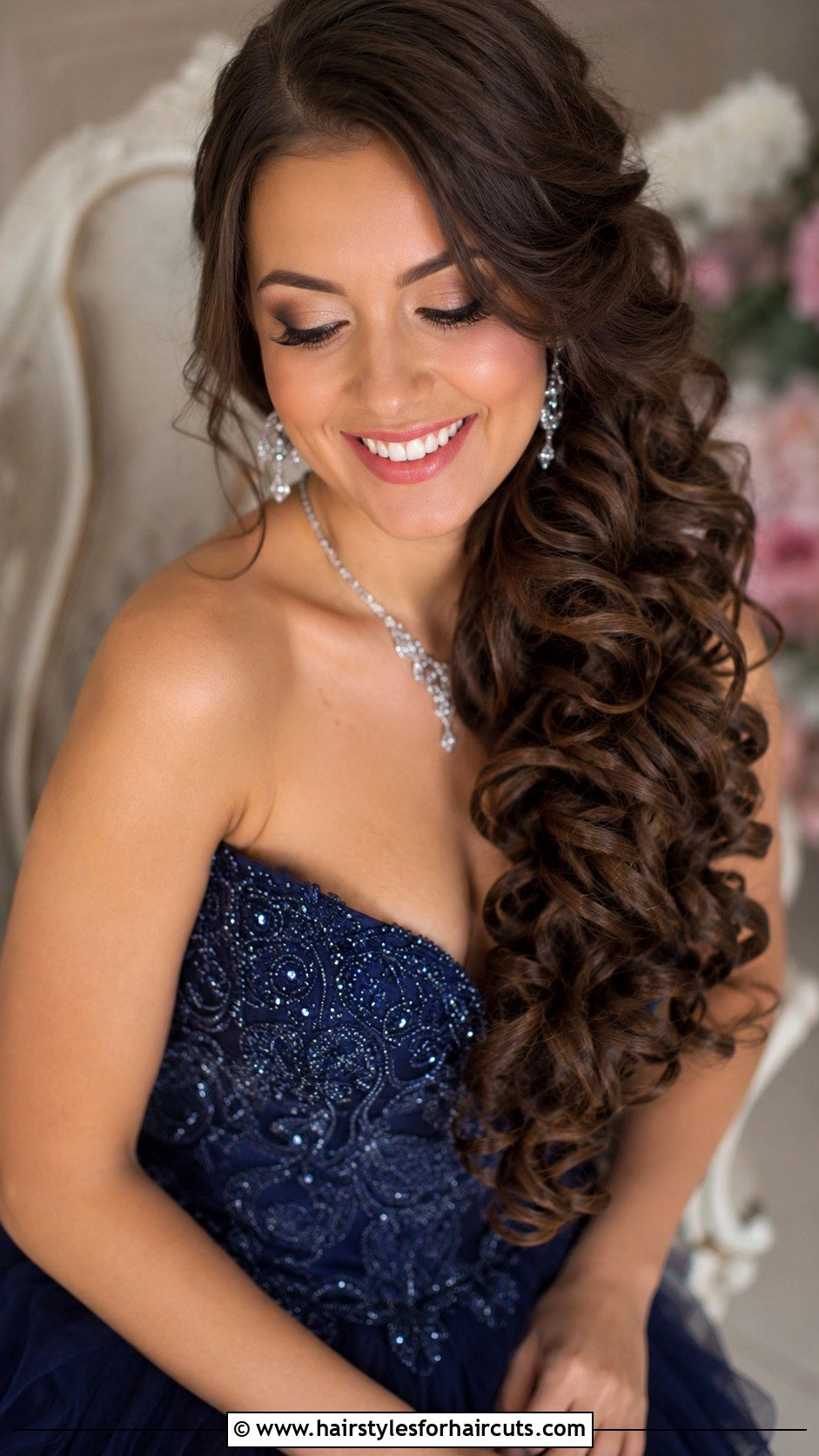 Cascading Side Curls - 25 hair to the side wedding hairstyles - 25 hair to the side wedding hairstyles
