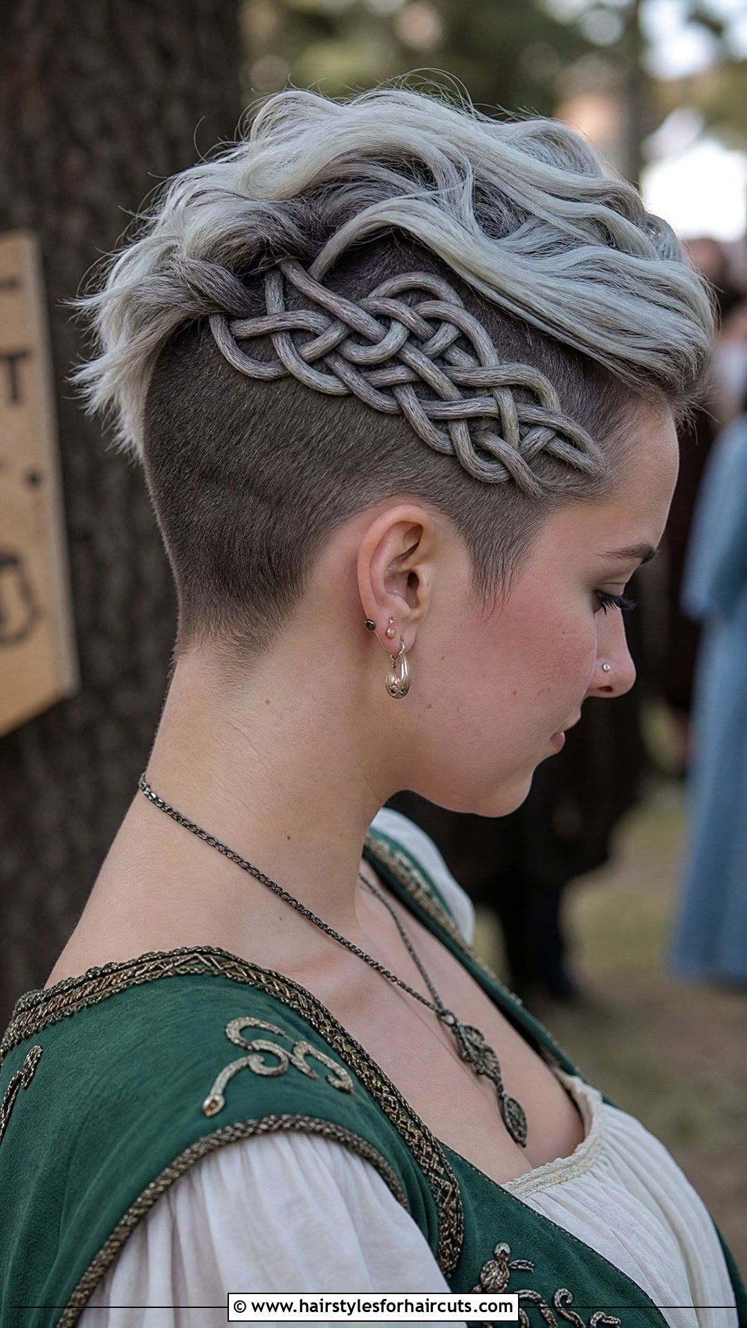 Celtic Knot Undercut Short Hair - 25 undercut female viking hairstyles for short hair - 25 undercut female viking hairstyles for short hair