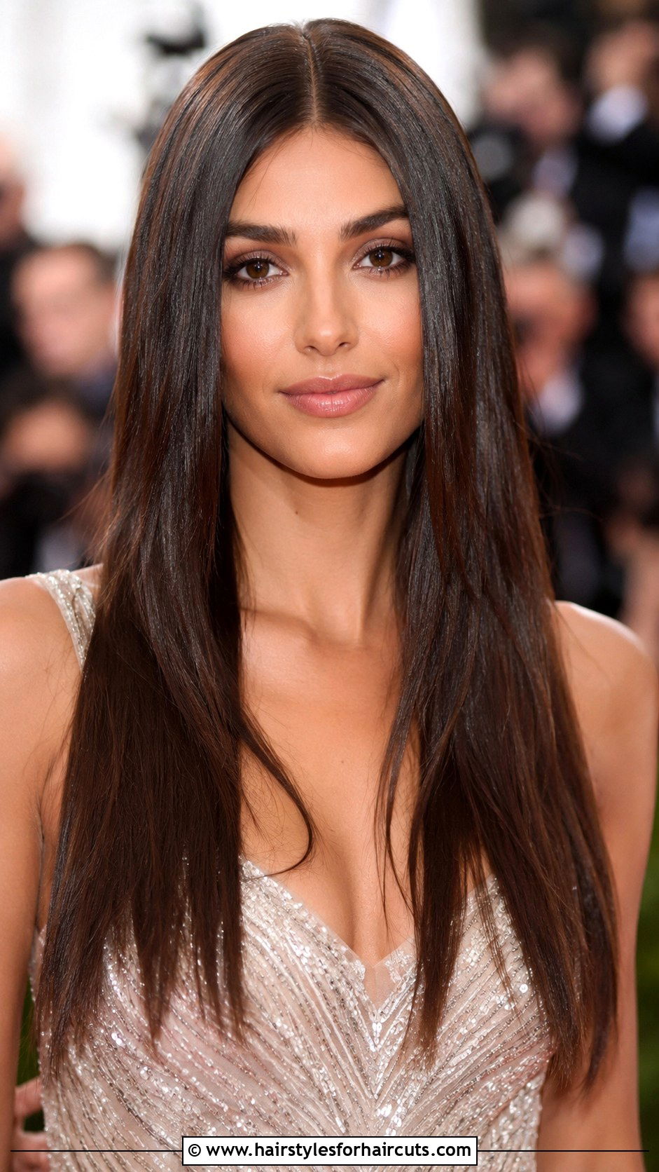 Center Part Long Straight Hair - 25 haircuts for very long straight hair - 25 haircuts for very long straight hair