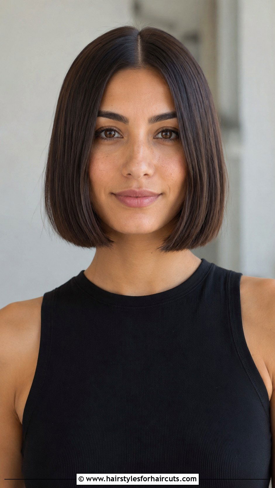Center Parted Bob - 25 bob hairstyles for fine hair - 25 bob hairstyles for fine hair